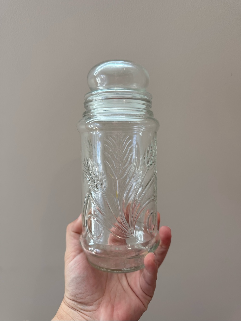 Vintage 1982 Planters Mr Peanut Glass Jar Wheat Canister